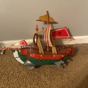 Sonic the Hedgehog pirate ship like new